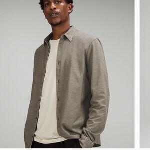 lululemon athletica Men's Casual Button Down Shirt - Olive and Tan